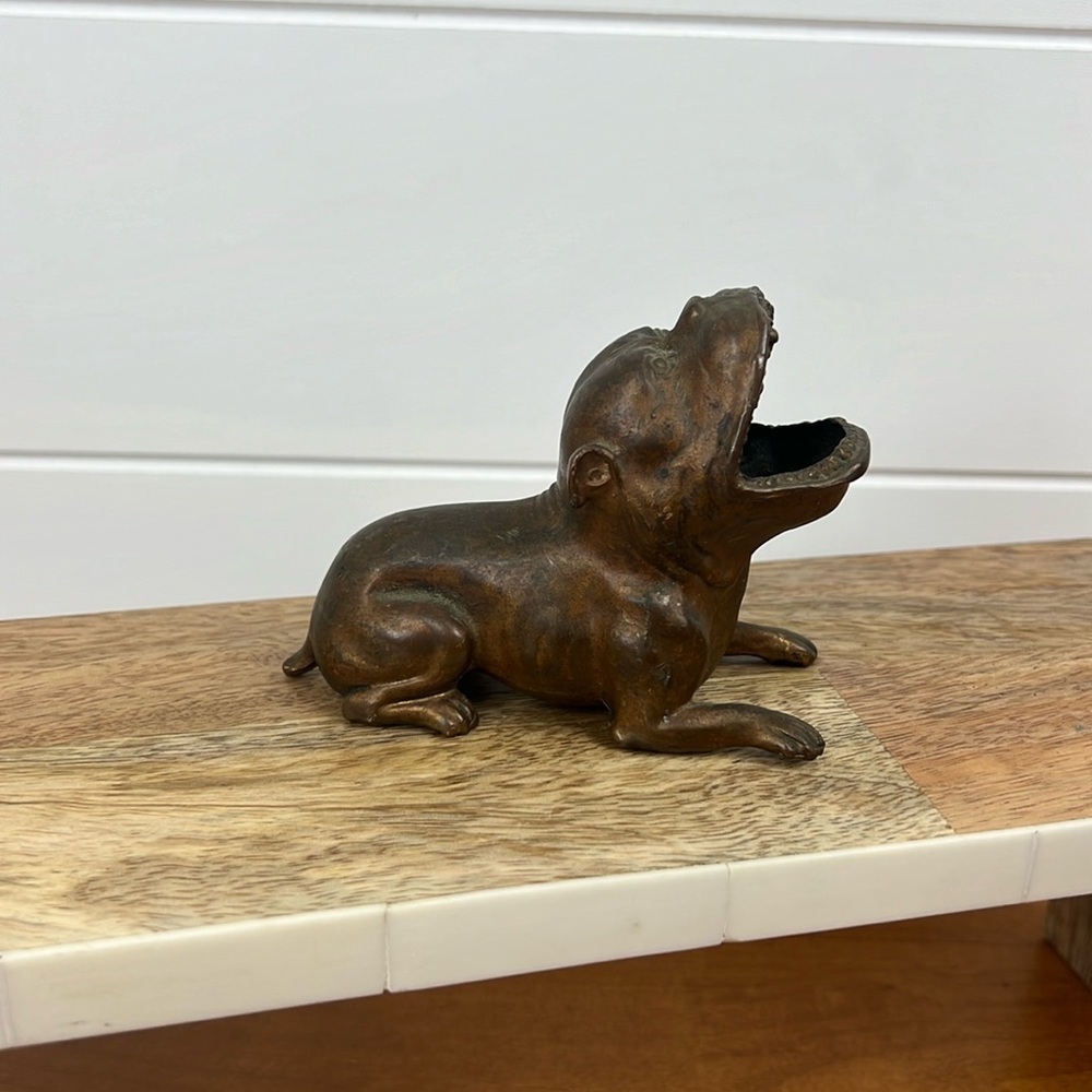 JB 1980 brass dog ashtray paperweight